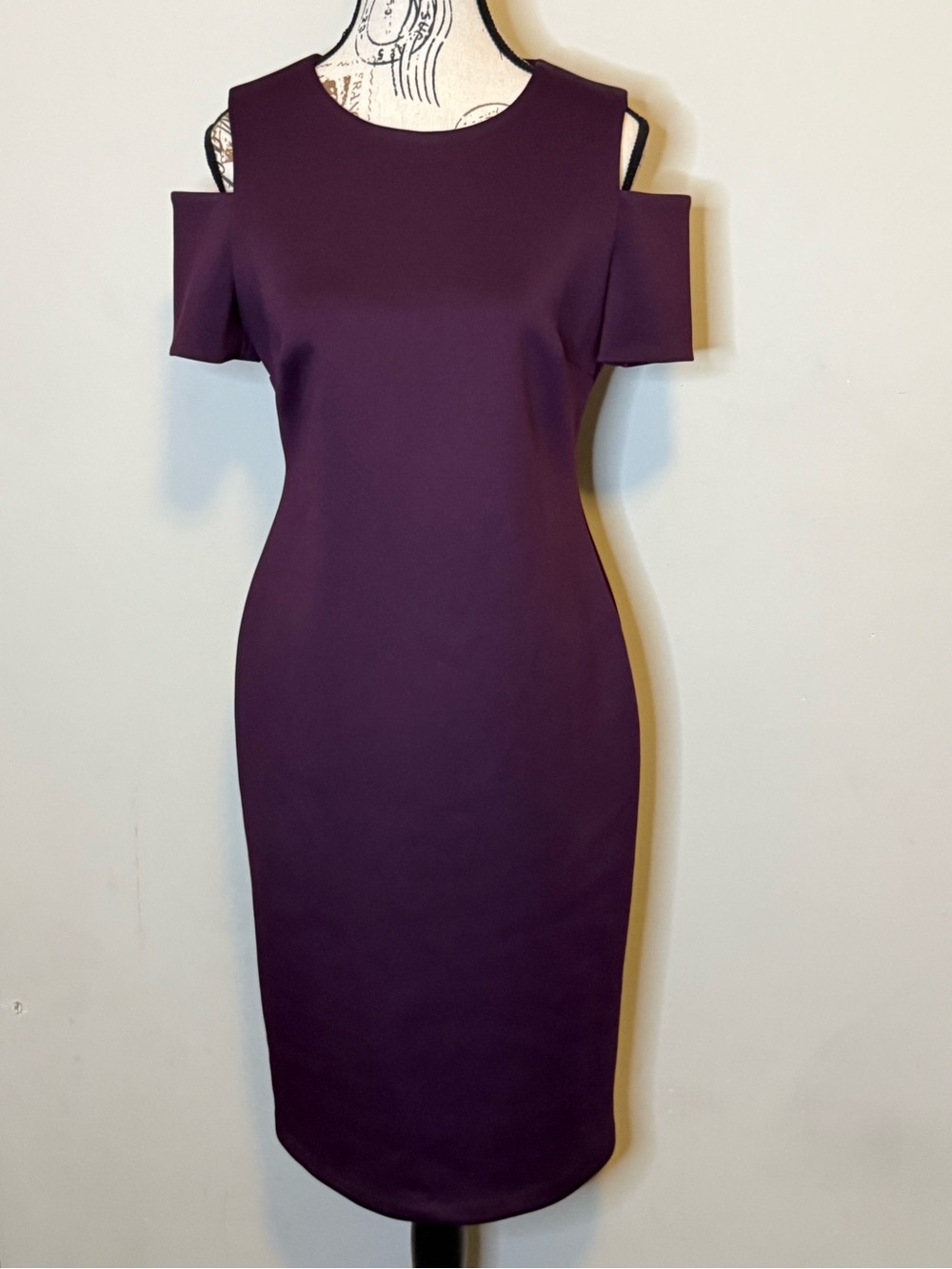 Calvin Klein Plum Cold-Shoulder Sheath Dress - Size 8 - Picture 4 of 10